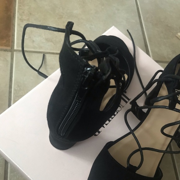 Black Brand new in box heeled sandals 7 strap lace - Picture 5 of 6